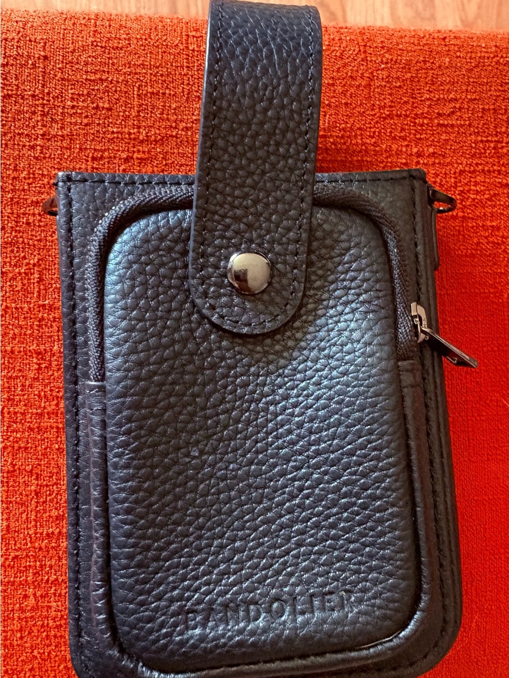 Bandolier Hailey Phone Pouch and Holster Black/Pewter - Picture 3 of 7
